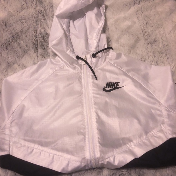 Nike Jackets & Blazers - Nike Windbreaker